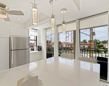 6145 Sun Boulevard - Photo Thumbnail 13