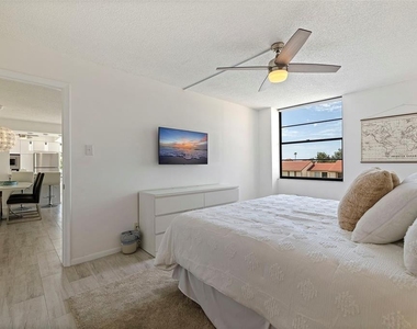 6145 Sun Boulevard - Photo Thumbnail 28