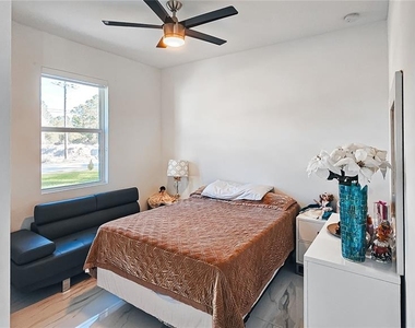 1503 W 17th Street - Photo Thumbnail 15