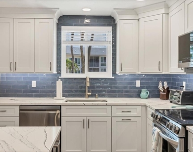 500 S Washington Drive - Photo Thumbnail 9
