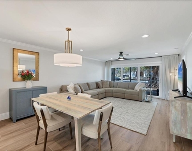 500 S Washington Drive - Photo Thumbnail 12