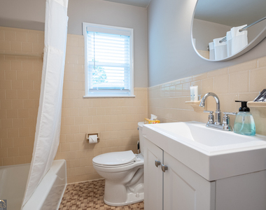 236 Pioneer Trail - Photo Thumbnail 27
