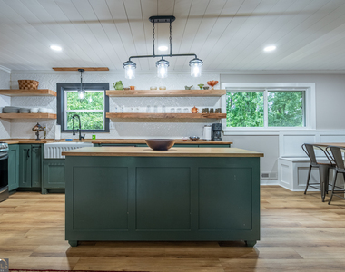 236 Pioneer Trail - Photo Thumbnail 1