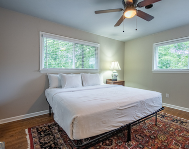 236 Pioneer Trail - Photo Thumbnail 20