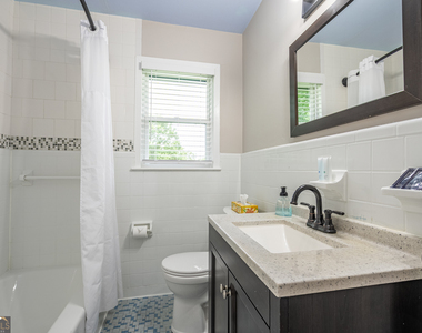 236 Pioneer Trail - Photo Thumbnail 18