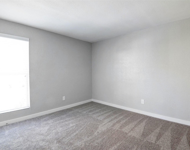 8787 Hammerly Blvd - Photo Thumbnail 4