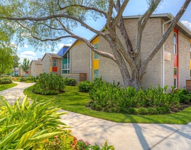 8787 Hammerly Blvd - Photo Thumbnail 16