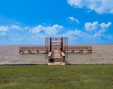 121 W Lakeview Drive - Photo Thumbnail 8