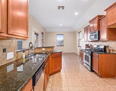 2886 Aurelia Lane - Photo Thumbnail 10
