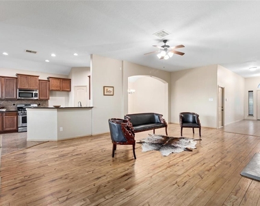 2886 Aurelia Lane - Photo Thumbnail 15