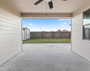 2886 Aurelia Lane - Photo Thumbnail 29