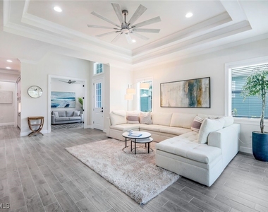 6875 Saona Court - Photo Thumbnail 2