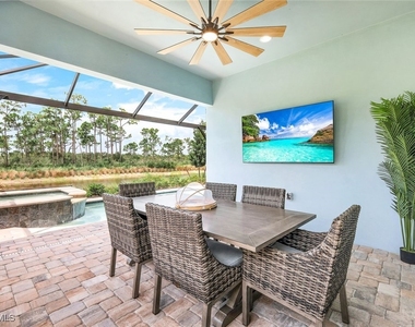 6875 Saona Court - Photo Thumbnail 13