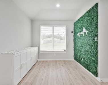 14226 Lake Lodge Drive - Photo Thumbnail 12