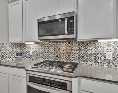 14226 Lake Lodge Drive - Photo Thumbnail 5