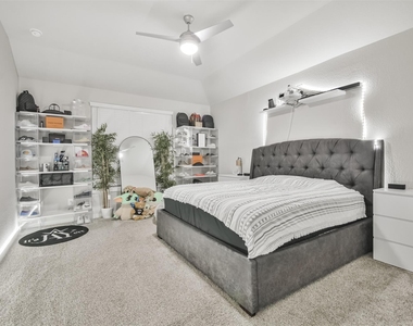 14226 Lake Lodge Drive - Photo Thumbnail 15