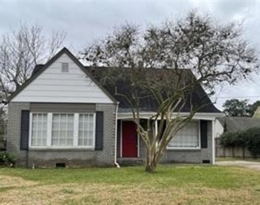 3318 Charleston Street - Photo Thumbnail 5