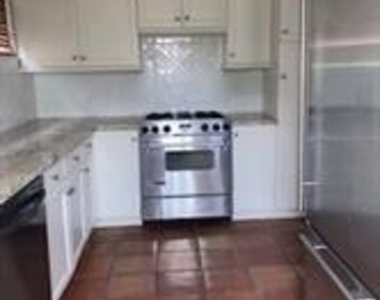 3318 Charleston Street - Photo Thumbnail 11