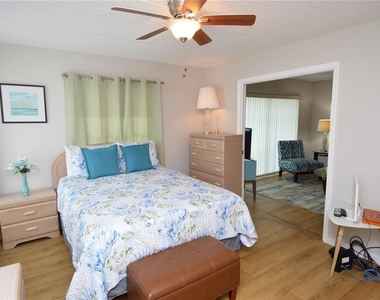 12760 Indian Rocks Road - Photo Thumbnail 27