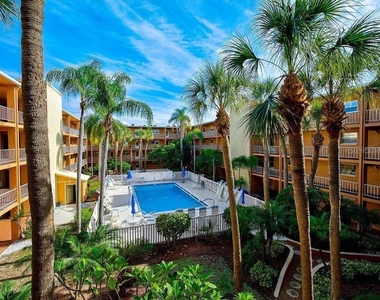 12760 Indian Rocks Road - Photo Thumbnail 2