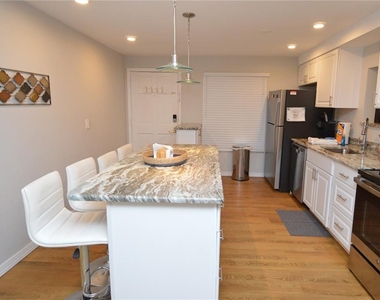 12760 Indian Rocks Road - Photo Thumbnail 9