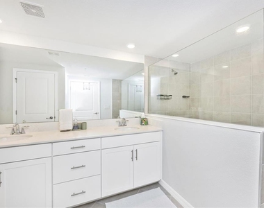 12640 Radiance Court - Photo Thumbnail 24