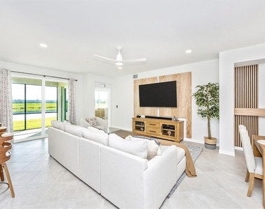 12640 Radiance Court - Photo Thumbnail 13