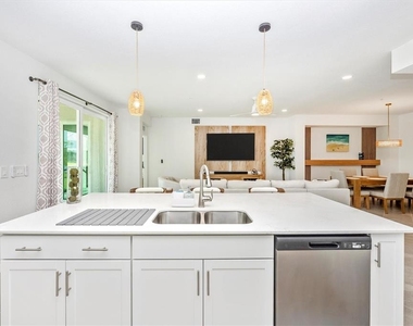 12640 Radiance Court - Photo Thumbnail 9
