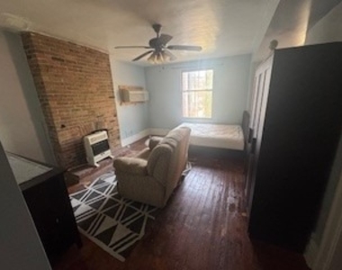 512 Ivy St - Photo Thumbnail 4
