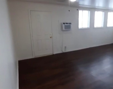 180 N Jones Street - Photo Thumbnail 9