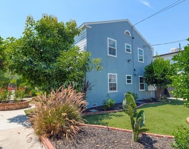 11683 Chandler Boulevard - Photo Thumbnail 19