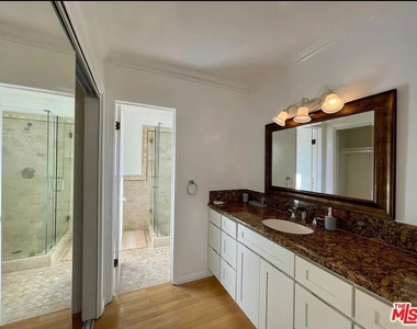 1115 22nd Street - Photo Thumbnail 25