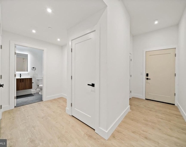 326 N 12th Street - Photo Thumbnail 19