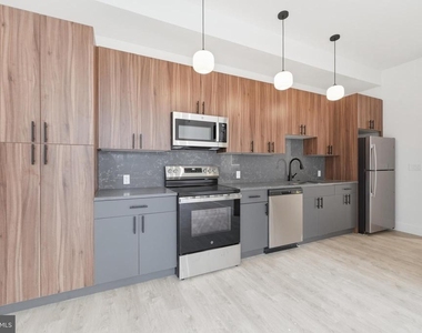 326 N 12th Street - Photo Thumbnail 14