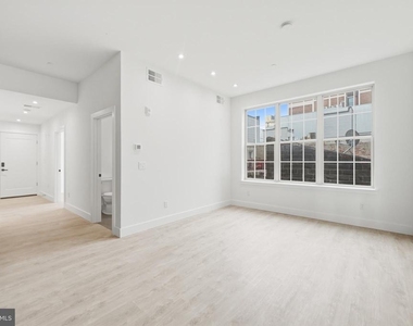 326 N 12th Street - Photo Thumbnail 13