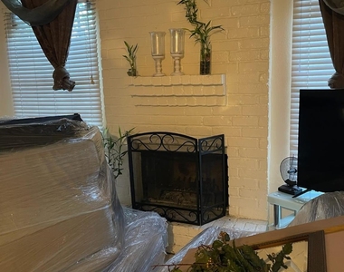 708 Carol Lynn Drive - Photo Thumbnail 5