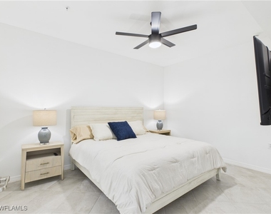 5527 Double Eagle Circle - Photo Thumbnail 8