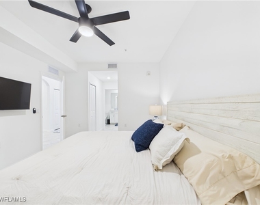 5527 Double Eagle Circle - Photo Thumbnail 9