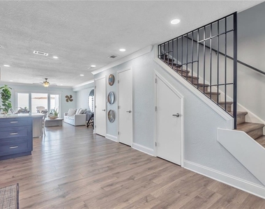 5172 Coquina Key Drive Se - Photo Thumbnail 1