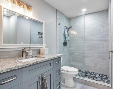 5172 Coquina Key Drive Se - Photo Thumbnail 19