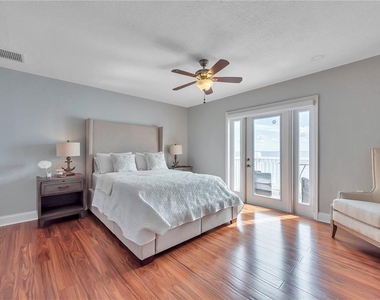 5172 Coquina Key Drive Se - Photo Thumbnail 13