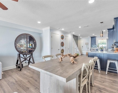 5172 Coquina Key Drive Se - Photo Thumbnail 5