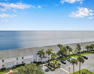 5172 Coquina Key Drive Se - Photo Thumbnail 36