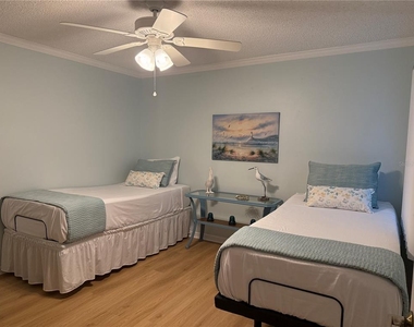 5700 Sheffield Greene Circle - Photo Thumbnail 14