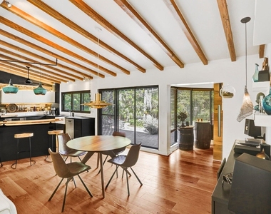 1613 Sw 5th Court - Photo Thumbnail 6
