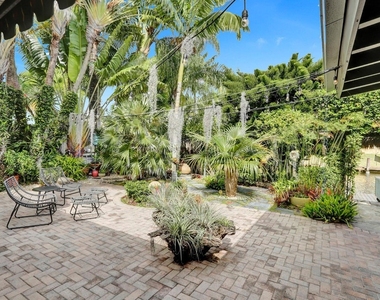 1613 Sw 5th Court - Photo Thumbnail 28