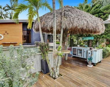 1613 Sw 5th Court - Photo Thumbnail 21