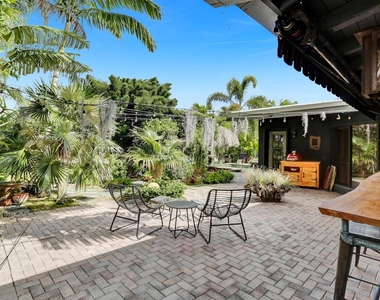1613 Sw 5th Court - Photo Thumbnail 19