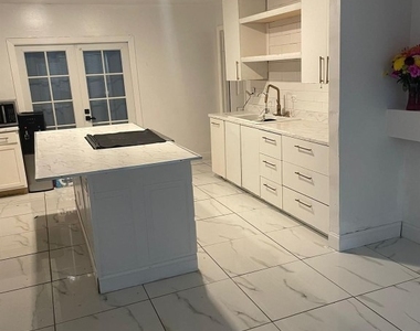 581 Nw Cornell Avenue - Photo Thumbnail 7