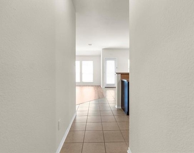 1729 Park Trails Boulevard - Photo Thumbnail 34